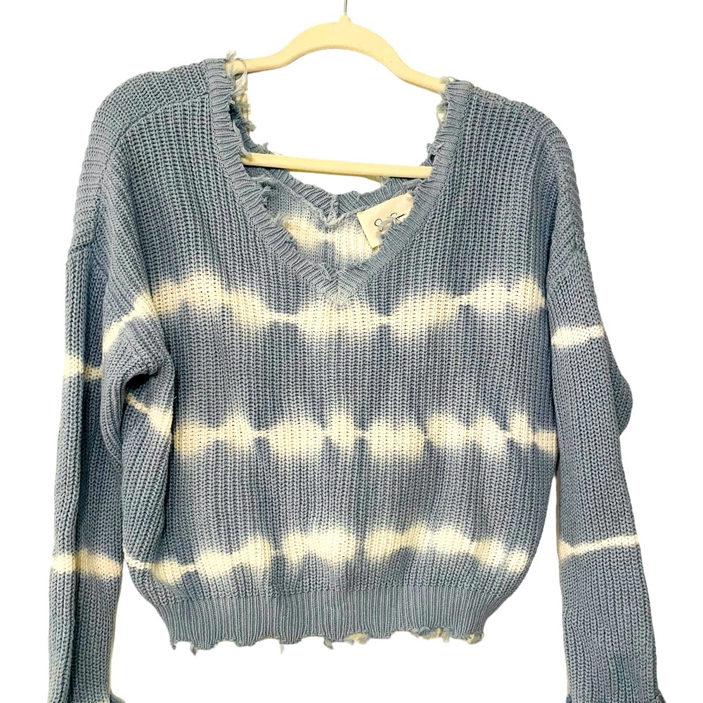 Jessica Simpson Sweater with detailed fringe neckline-Size Small